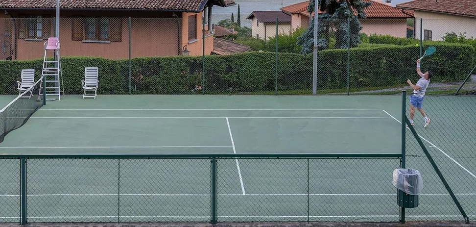 Lake Como hotel with tennis court